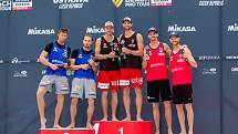 J&T Banka Ostrava Beach Pro - slavnostní ceremoniál, 29. května 2022 v Ostravě. David Schweiner (CZE), Ondřej Perušič (CZE), Robert Meeuwsen (NED), Alexander Brouwer (NED), Christian Sandlie Sørum (NOR), Anders Berntsen Mol (NOR).