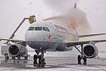 Nepříznivé přírodní podmínky. Ty určují, kdy se na Letišti Leoše Janáčka v Mošnově musejí před odletem odmrazovat letadla.