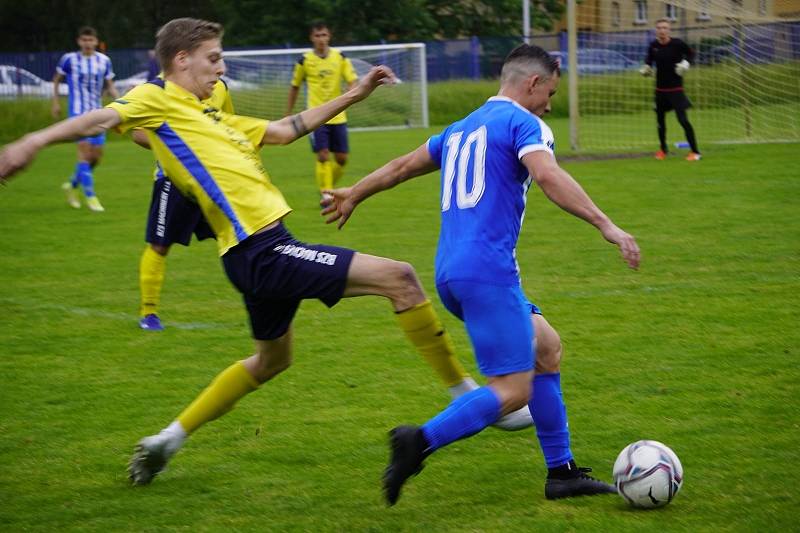 Zápas 25. kola fotbalové divize F MFK Vítkovice - Bílovec 1:1.