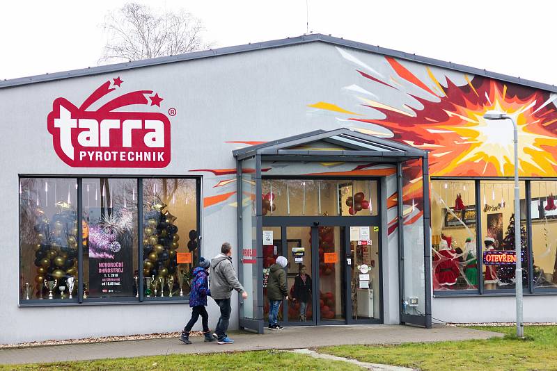Prodejna zábavní a profesionální pyrotechniky TARRA pyrotechnik, 28. prosince 2018 v Ludgeřovicich u Ostravy.