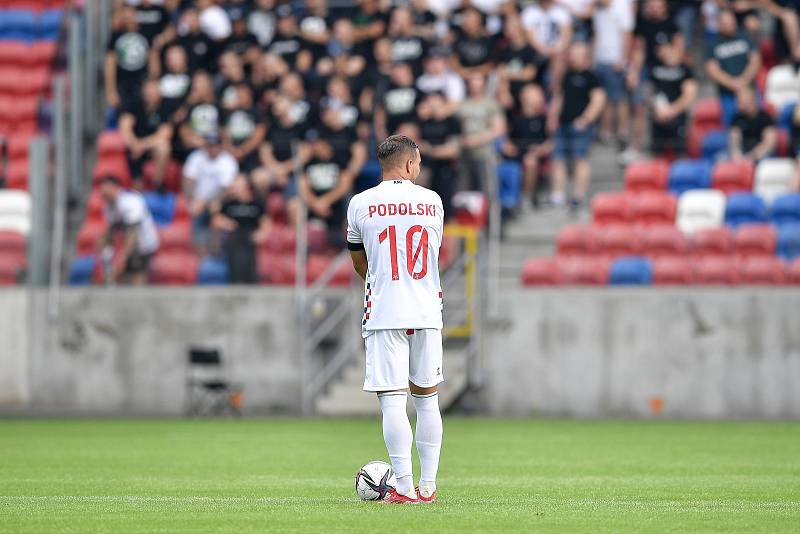 Přátelské utkání Górnik Zabrze - FC Baník Ostrava, 17. července 2021 v Zabrze (PL). Lukas Podolski z Górniku.