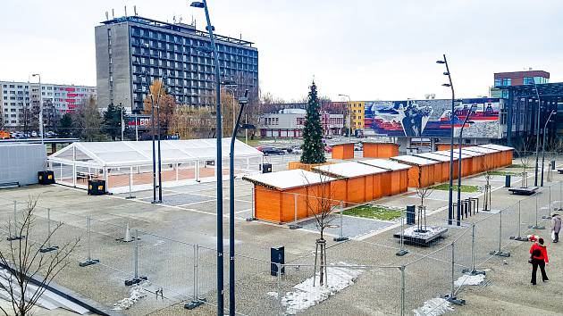 Oplocení nového náměstí v Ostravě-Hrabůvce. 29. listopadu 2021.