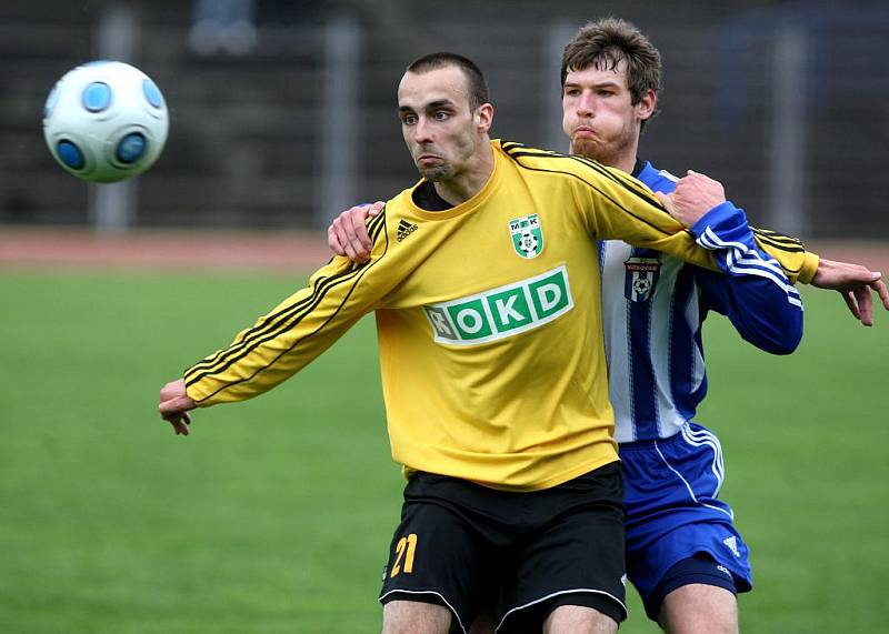 Jedna ze dvou včerejších předehrávek 27. kola II. fotbalové ligy mezi Vítkovicemi a Karvinou rozhodla o tom, že Vítkovická loď se definitivně potopila do třetiligových hlubin.