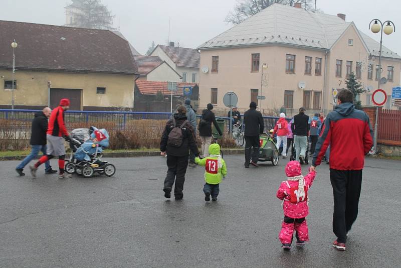 Silvestrovský běh hodslavskými uličkami.