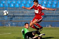 Baník v posledním přípravném zápase porazil na Bazalech Banskou Bystrici 2:1. Dobrou formu potvrdil i gólman Michal Daněk, který takto zlikvidoval šanci Michala Ďuriše.