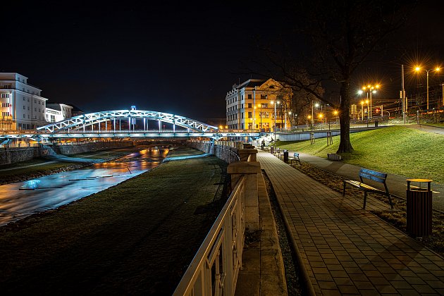 Most Miloše Sýkory, noční Ostrava, 12. března 2021.