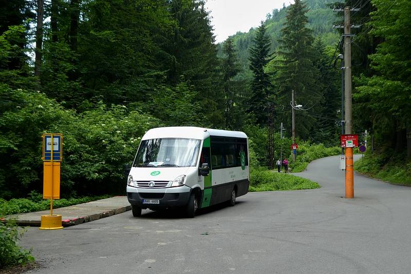 Beskydský "TU-bus" - shuttle bus pod Lysou horou.