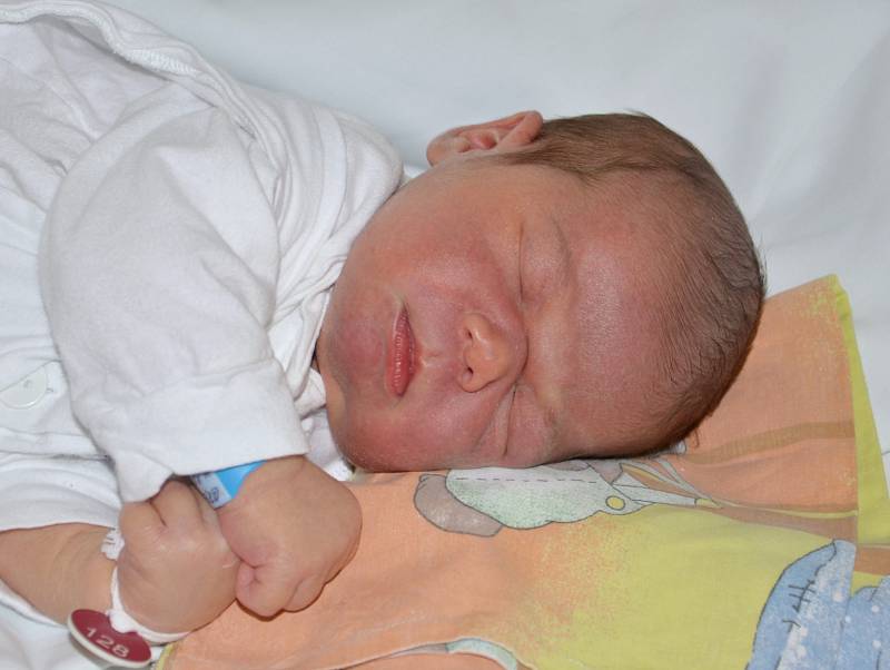 Antonín Grezl, 22. 1. 2018, 51 cm, 3780 g, Hukvaldy. Fakultní nemocnice Ostrava.