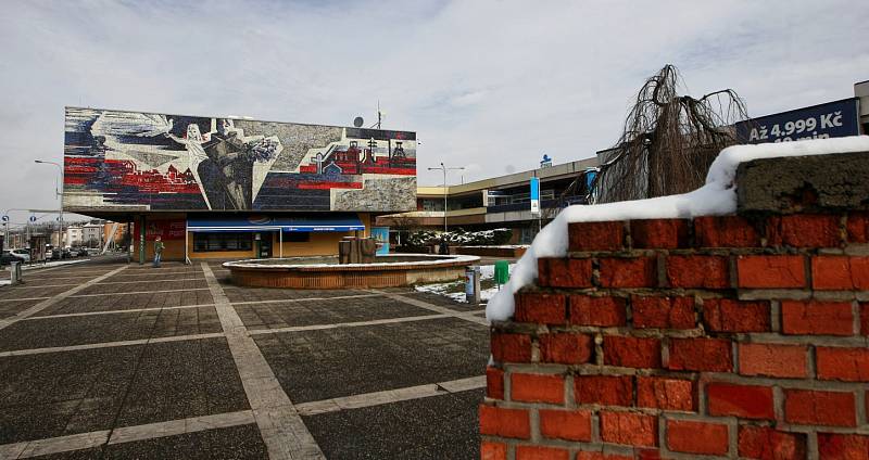 Z prostor před nákupním centrem Železňák v Hrabůvce se má stát do dvou let „nové” centrum nejlidnatějšího ostravského obvodu.