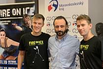 Fire on Ice bude bez Jozefa Sabovčíka, ale Tomáš Verner (vlevo), Ilja Averbuch (uprostřed) a Michal Březina věří, že i na dálku ucítí všechny emoce z Ostravar Arény.