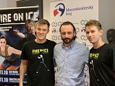 Fire on Ice bude bez Jozefa Sabovčíka, ale Tomáš Verner (vlevo), Ilja Averbuch (uprostřed) a Michal Březina věří, že i na dálku ucítí všechny emoce z Ostravar Arény.