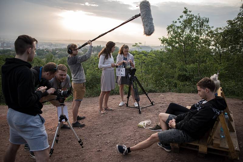 Natáčení studentského filmu Hrozny na haldě Ema, 12. května v Ostravě.