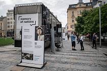 Pobočka Paměť národa Moravskoslezský kraj zahájí výstavu na návěsu kamionu na Masarykově náměstí, 8. června 2022 v Ostravě.