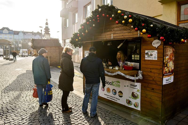Vánoční trhy na Masarykově náměstí v Ostravě.
