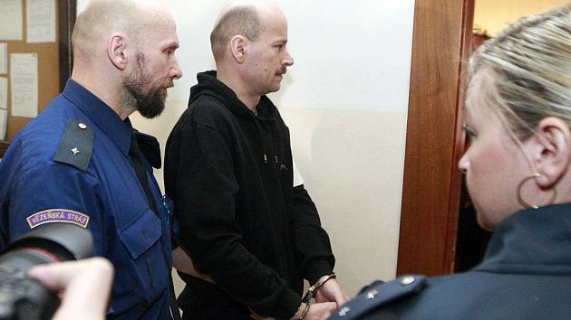 Vrah Karel Velička byl za vraždu důchodkyně odsouzen k osmnácti rokům žaláře.