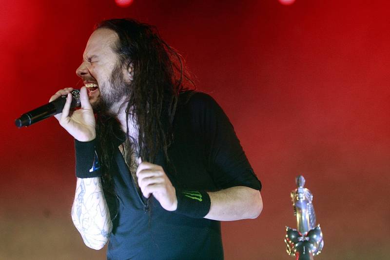 Legenda nu metalu Korn navštívila v rámci turné na oslavu dvaceti let existence i Ostravu. 