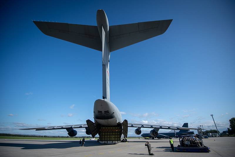 Přílet amerického transportní letoun Lockheed C-5M Super Galaxy, 18. září 2019 v Mošnově