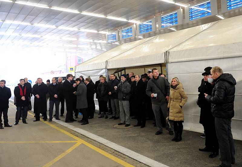 Svinovské mosty po bezmála rok trvající rekonstrukci dostaly moderní podobu.