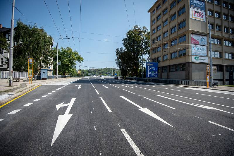 Frekventovaná křižovatka v centru Ostravy je opět průjezdná. Snímek z 1. září 2019.