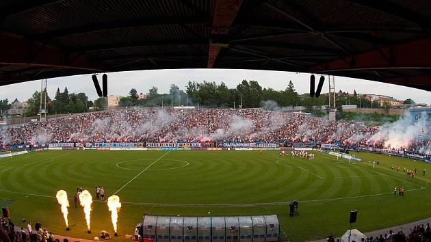 Smutné loučení s Bazaly se blíží. Fanoušky zvou hvězdy Baníku i Jarek  Nohavica - Moravskoslezský deník