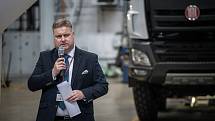 Představení v pořadí desetitisícího vozu Tatra vyrobeného ve společnosti TATRA TRUCKS a.s., 27. dubna 2022 v Kopřivnici. Generální ředitel Tatra Trucks Pavel Lazar.