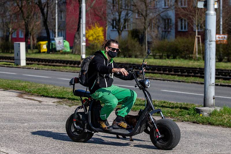 Snímek období, kdy svět zasáhla pandemie koronaviru. 19. březen 2020, Ostrava.