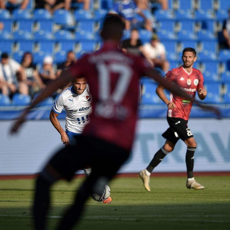 Utkání 2. kola první fotbalové ligy: FC Baník Ostrava - SK Dynamo České Budějovice, 28. srpna 2020 v Ostravě. Střed Nemanja Kuzmanovič z Ostravy.