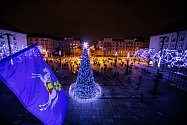 Vánoční strom na Prokešově náměstí v Ostravě.