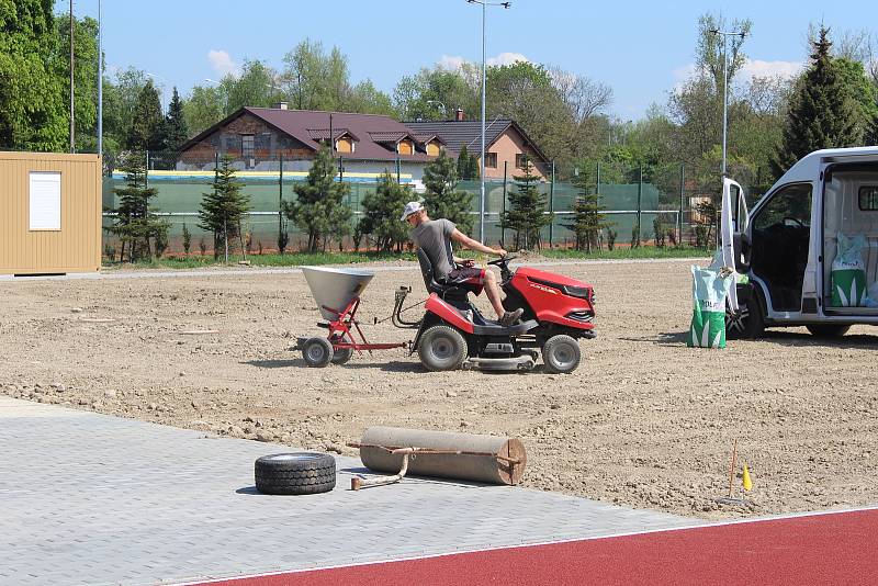 Sportovní areál ve Valašské ulici u místního Sokola.