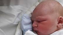 Mateo Krejčiřík z Havířova, narozen 14. dubna 2021 v Havířově, váha 4600 g, míra 52 cm. Foto: Michaela Blahová