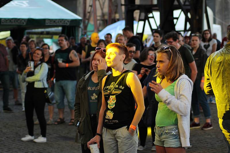 Ve středu 15. července 2020 byl zahájen NeFestival Colours of Ostrava, který je koronavirovou alternativou každoročního mnohatisícového festivalu.
