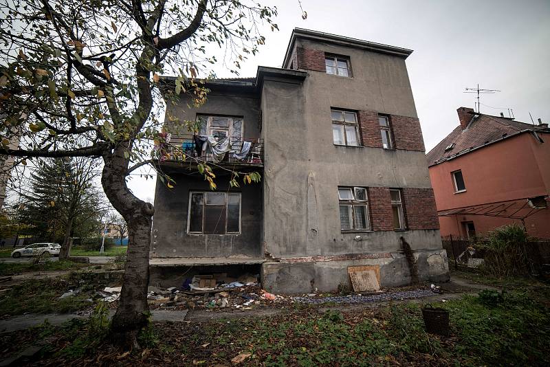 Jeden z domů poslance SPD Lubomíra Volného v Ostravě-Přívoze, listopad 2017.