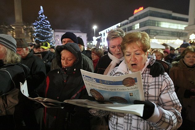  Akce Česko zpívá koledy se i letos uskutečnila v centru Ostravy na Masarykově náměstí.