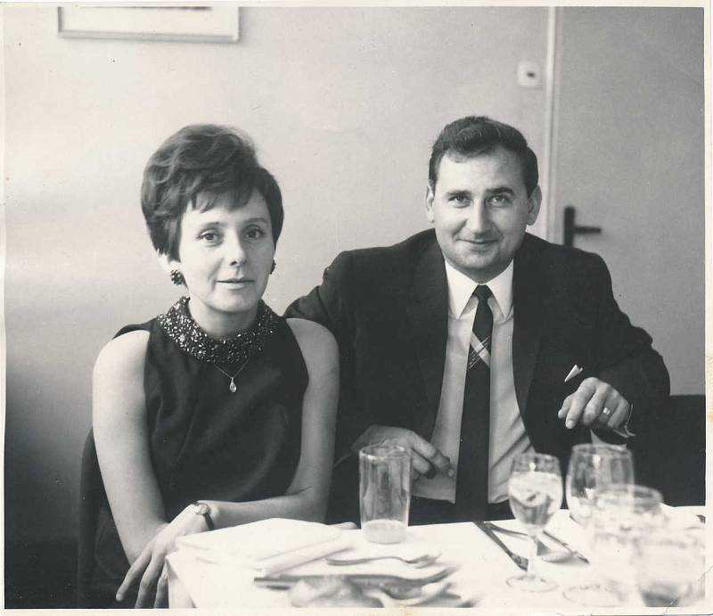 MARTA HÝŽOVÁ s manželem Václavem, rovněž bývalým pedagogem na Gymnáziu Ostrava-Hladnov.