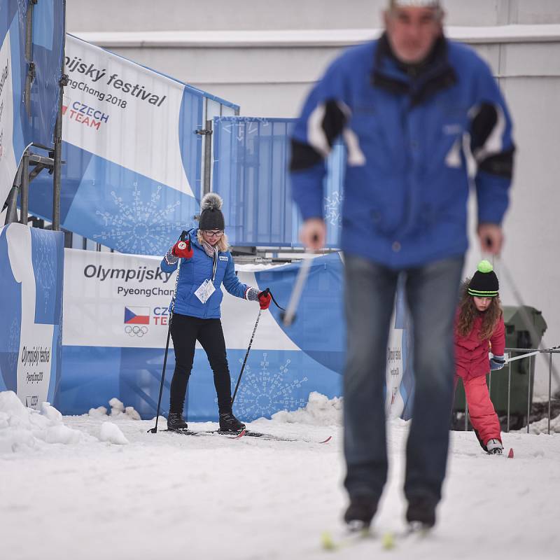 Olympijský festival u Ostravar Arény, 12. února 2018 v Ostravě. Běžky.