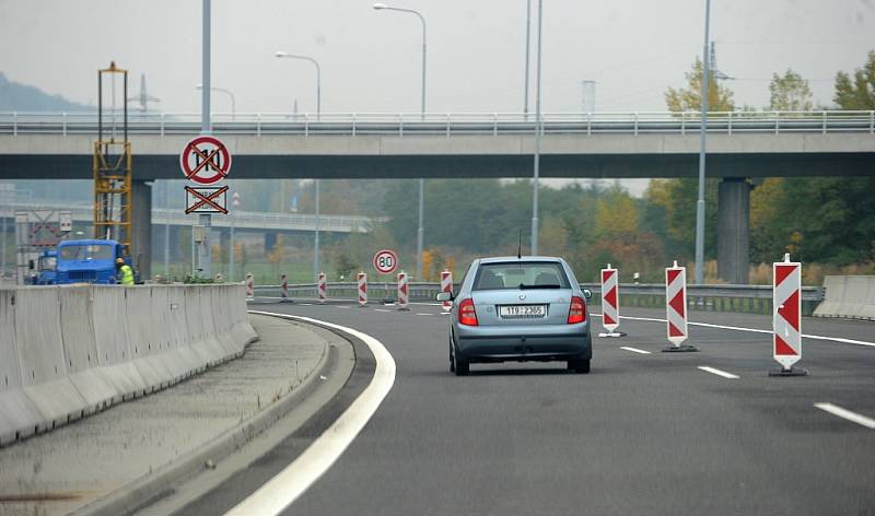 Reportéři Deníku tento týden projeli dálniční úsek mezi Bohumínem a Odrami. Snímky zachycují dopravní omezení, se kterými se setkali.