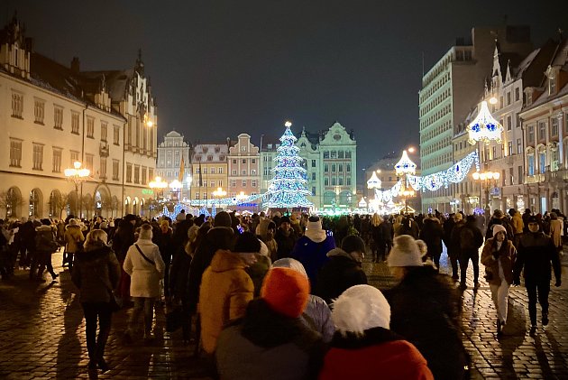 Jarmark Bożonarodzeninowy neboli adventní trhy ve Vratislavi patří mezi nejlepší v celém Polsku.