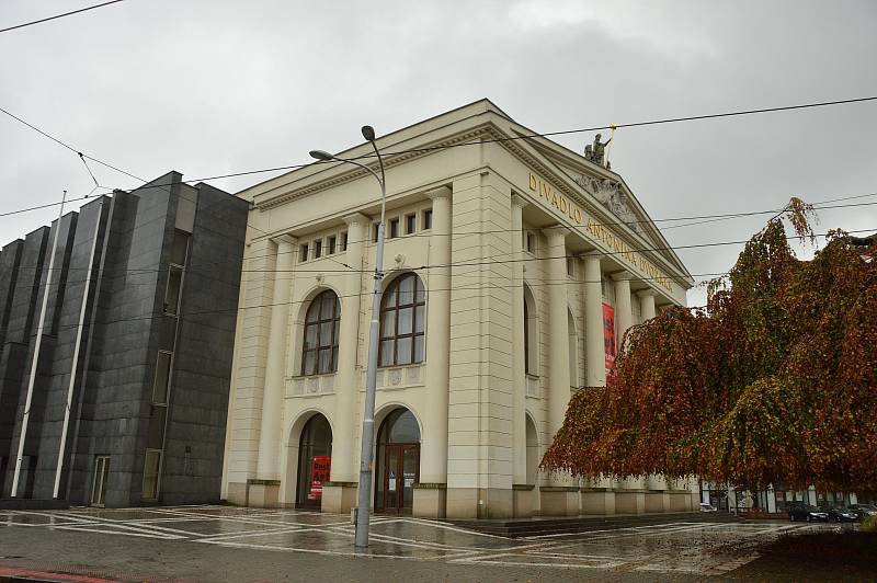 Divadlo Antonína Dvořáka v Ostravě