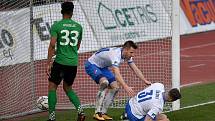 Utkání 23. kola první fotbalové ligy: FC Baník Ostrava – 1. FK Příbram, 13. března 2021 v Ostravě. (zleva) Jan Juroška z Ostravy a Ondřej Šašinka z Ostravy.