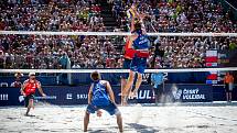 FIVB Světové série v plážovém volejbalu J&T Banka Ostrava Beach Open, 2. června 2019 v Ostravě. Semifinále muži, (1) Ondrej Perusic a (2) David Schweiner.