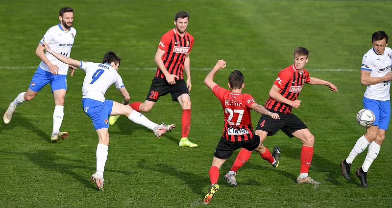 Utkání 26. kolo první fotbalové ligy: FC Baník Ostrava – SFC Opava, 10. dubna 2021 v Ostravě. (střed) David Buchta z Ostravy.