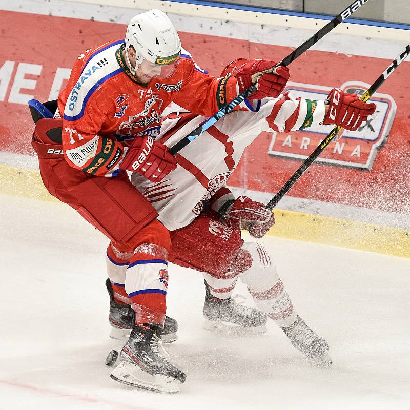 Hokejová Chance liga HC RT TORAX Poruba  - HC Frýdek-Místek, 4. ledna 2021 v Ostravě.