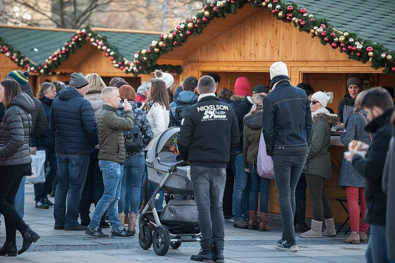 Restaurant Day Ostrava 2017 na Masarykově náměstí.