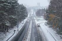 Dopravní situace v Ostravě-Porubě a okolí v neděli dopoledne, 11. prosince 2022.