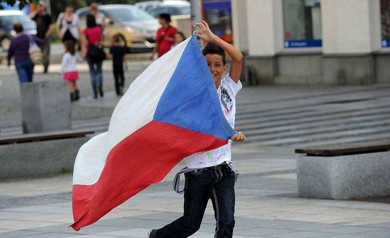 Moravskoslezská metropole se v pátek loučila s patnáctým ročníkem mezinárodního festivalu Folklor bez hranic.