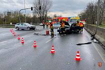 Sedmdesát dopravních nehod zaznamenali během prodlouženého velikonočního víkendu záchranné složky na silnicích Moravskoslezského kraje, duben 2022.