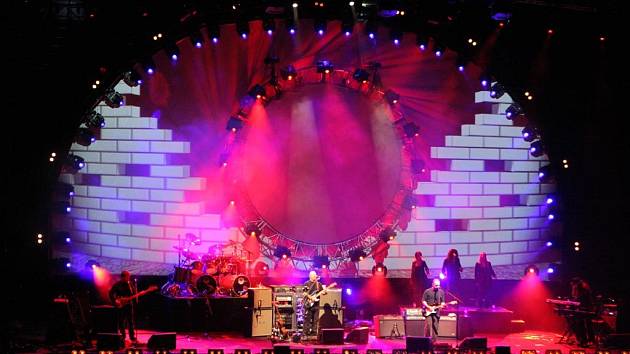 Revivaloví Pink Floyd v Ostravě sklidili úspěch - Moravskoslezský deník