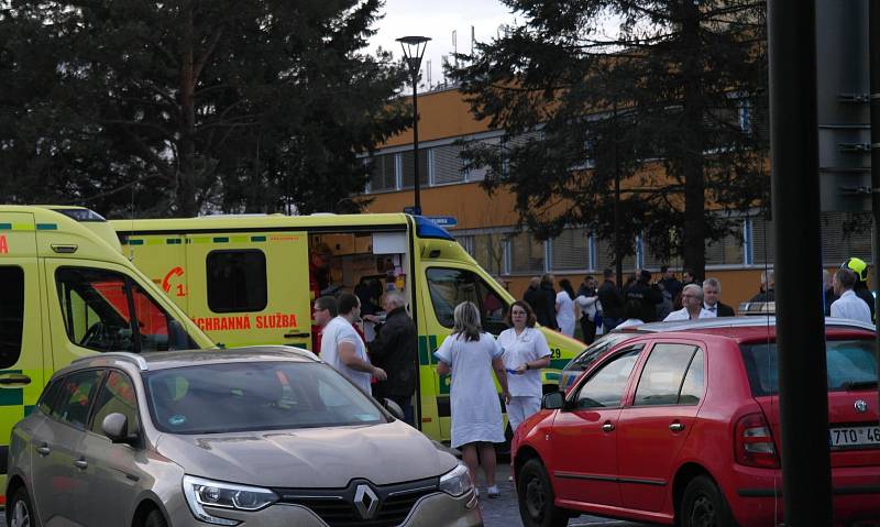Situace po střelbě v ostravské fakultní nemocnici, úterý 10. prosince 2019.