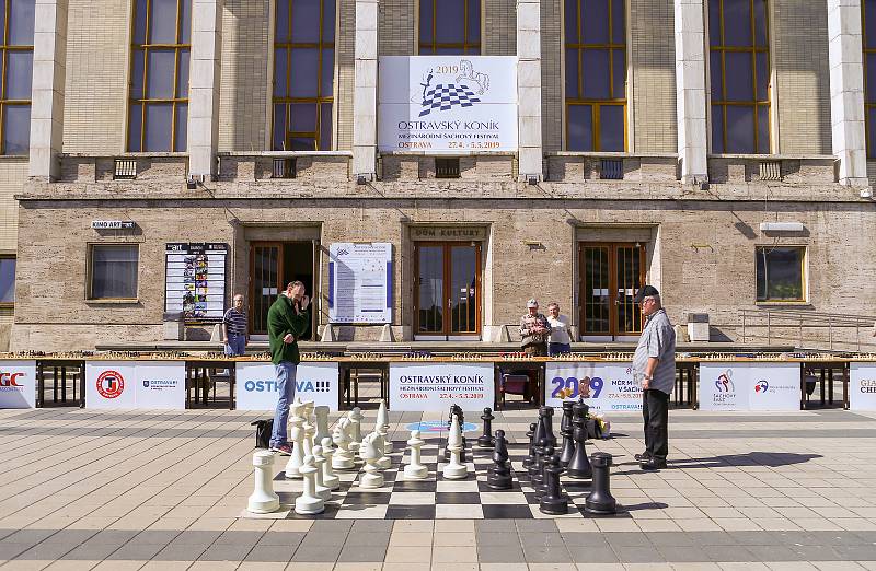 Šachová simultánka v Ostravě 25. dubna 2019.