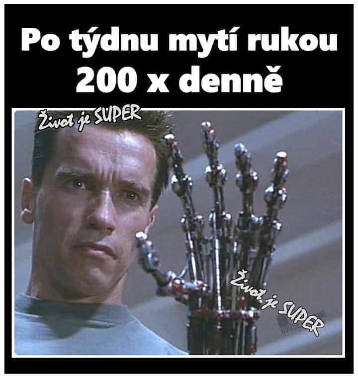 Vtipy ze sociálních sítí.